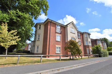 2-bed flat on Ladybower Close, Wirral, Merseyside, CH49, £850/mo