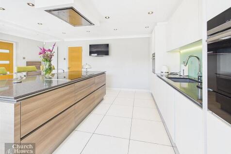 Kitchen4.jpg