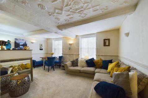 1 bedroom Flat for sale