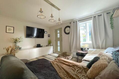 Living Room (1)