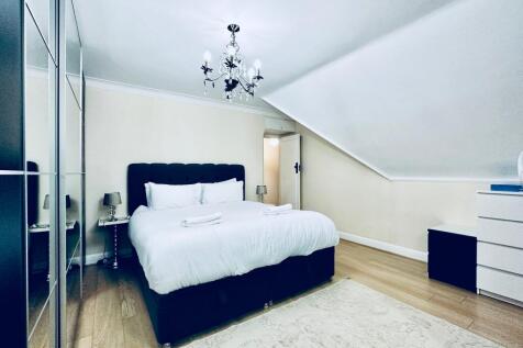 Hillcroft Avenue, Rayners Lane, Harrow photo 3
