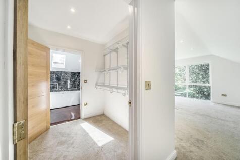 Master dressing room