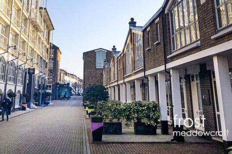 Coda Studios Fulham  W6 Office to let ex mews2.j