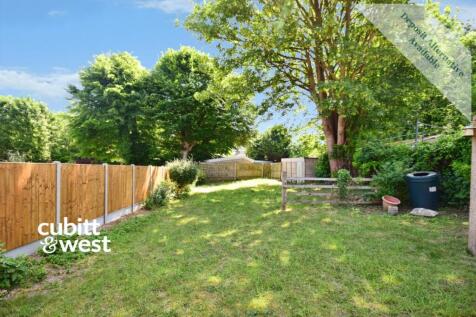 Partridge Mead Banstead SM7 photo 3