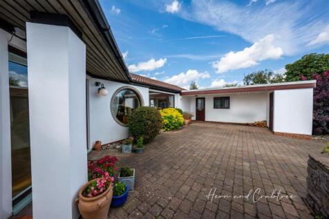 Wellfield Court, Marshfield, HernCrabtree (21).jpg