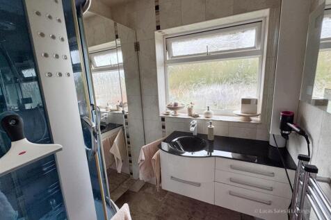 4 Greenfield Ave Kett-09.jpg