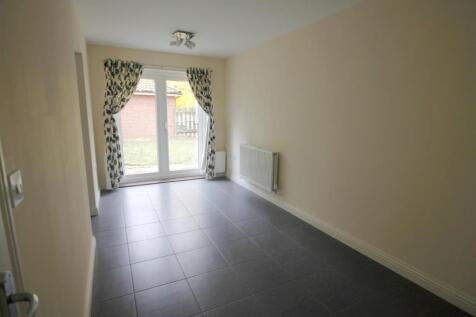 Conifer Close , Mildenhall , Bury St Edmunds photo 4
