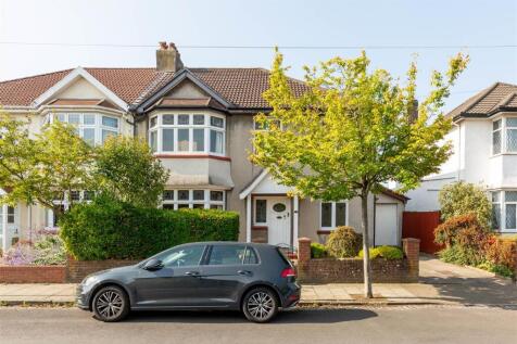 Holmes Grove (12).jpg