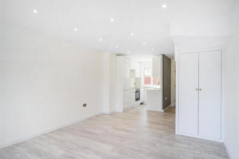 20 Sovereign Grove - Fz2GJltSFIjUlV7qDJQG.jpg