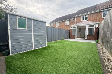 Bergman Close, Swindon, SN25 4XQ photo 4