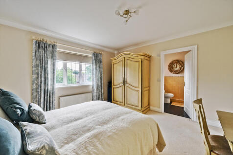 1290281-21-683d88...