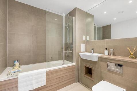 1 bed, 8th floor, Moorhen, Pelican House in Fresh Wharf photo 4