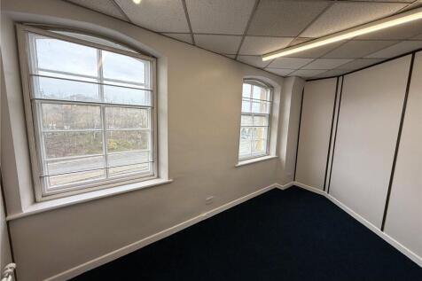 Office to rent Image 6