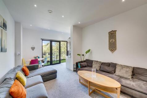 Daniels_Metropolitan Court, 40, High Road Willesde