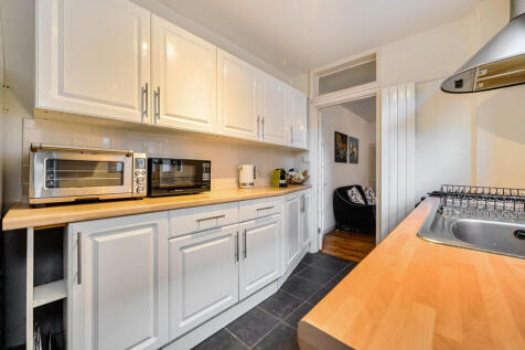 1373407-8-690097f...