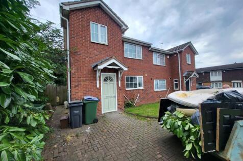 Charles Avenue Rowley Regis 1.jpg