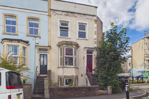 Three Bedroom Period End Terrace - 1.jpg