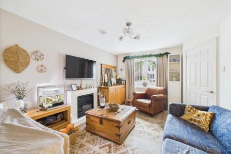 CAM01791G0-PR0164-STILL010