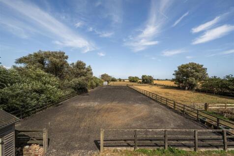 Riding Arena 60 x 20m