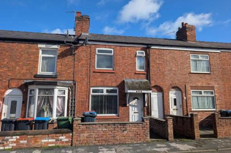 3-bed terraced on Dingle Lane, Winsford, £875/mo