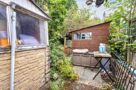 Holybrook Avenue - Rear