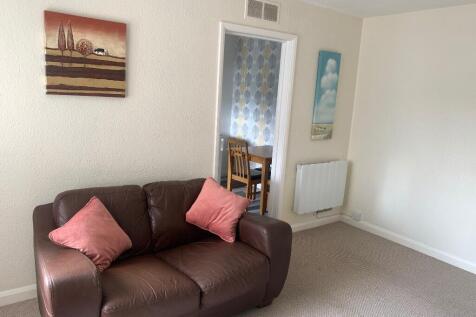 145 Cobnar Road, Norton Woodseats, Sheffield, S8 photo 3