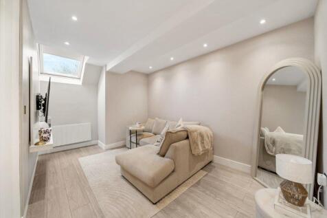 Eden Place, Cheadle, Greater Manchester, SK8 photo 3