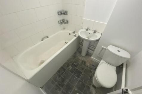 Bathroom.jpeg