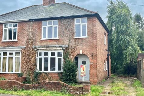 Spalding, PE11 - property photo