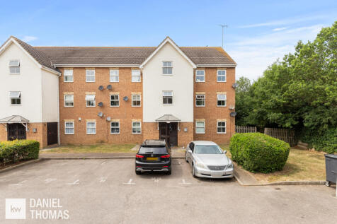 Waltham Abbey, EN9 - property photo