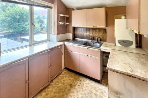 79 Valley Road, Streatham, London SW16 2XL