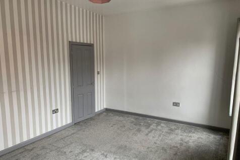 ST BARNABAS STREET, WELLINGBOROUGH photo 5