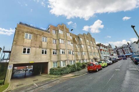 Eastbourne, BN21 - property photo