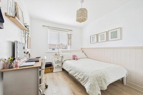 562f8ddc-CAM01085...