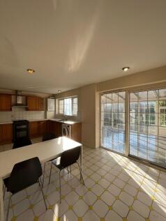 Buttfield Close, Dagenham, London, RM10 photo 5