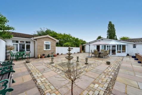 Highland Farm Bungalow.1.jpg