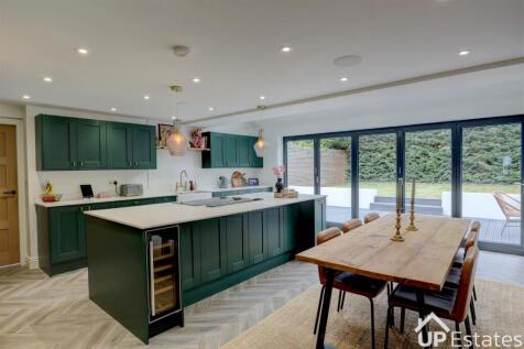 Kitchen/ Diner