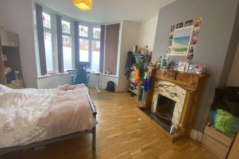 Harrington Drive, Nottingham photo 5