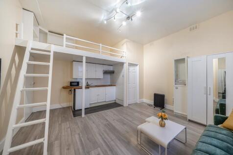 Reception Room/Kitchen/Mezzanine Sleeping Area