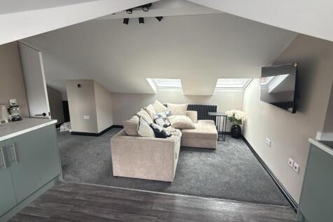 Oldham Road, Ashton-Under-Lyne, Greater Manchester, OL7 photo 3