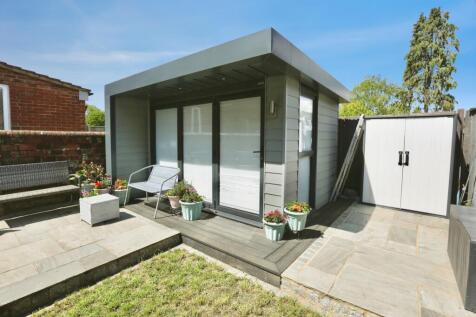 pbox-IMG.jpg