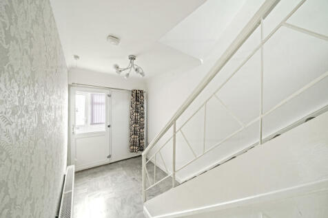 1298444-15-682f45...