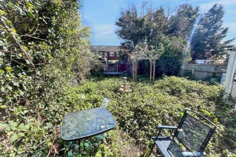 33 The Drive, Morden, Surrey, SM4 6DH