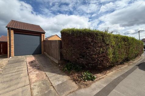 DRIVE &amp; GARAGE