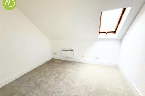 Lowfield Court, Hoddesdon photo 4
