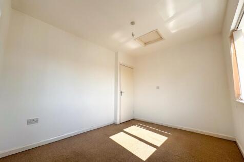 Langdale Grove Corby NN17 2DG photo 5