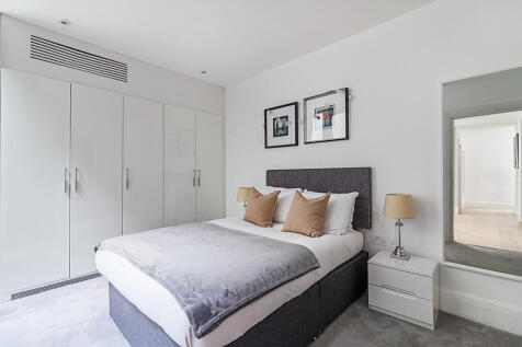 Lincolns_Inn_Fiel...