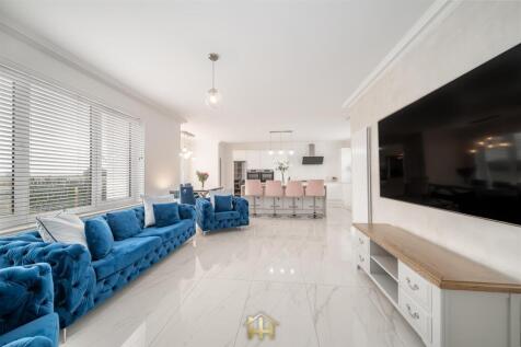 STRATHMORE PH11 8NN 131025 EDIT (1).jpg