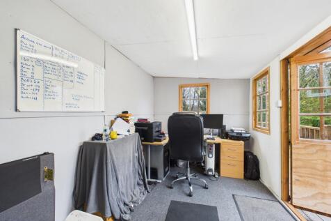 CAM02119G0-PR0497-STILL010