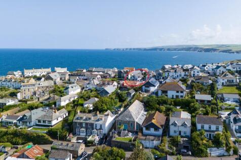 673b129eb3169_Lowenna-26-red circle